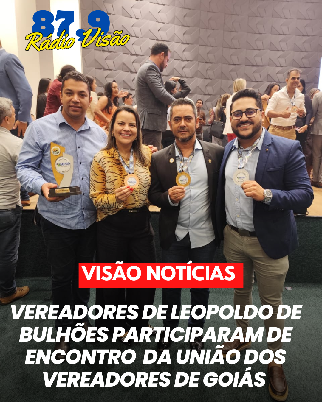 ​VEREADORES DE LEOPOLDO DE BULHÕES PARTICIPARAM DE ENCONTRO DA UNIÃO DOS VEREADORES DE GOIÁS E RECEBERAM HOMENAGENS