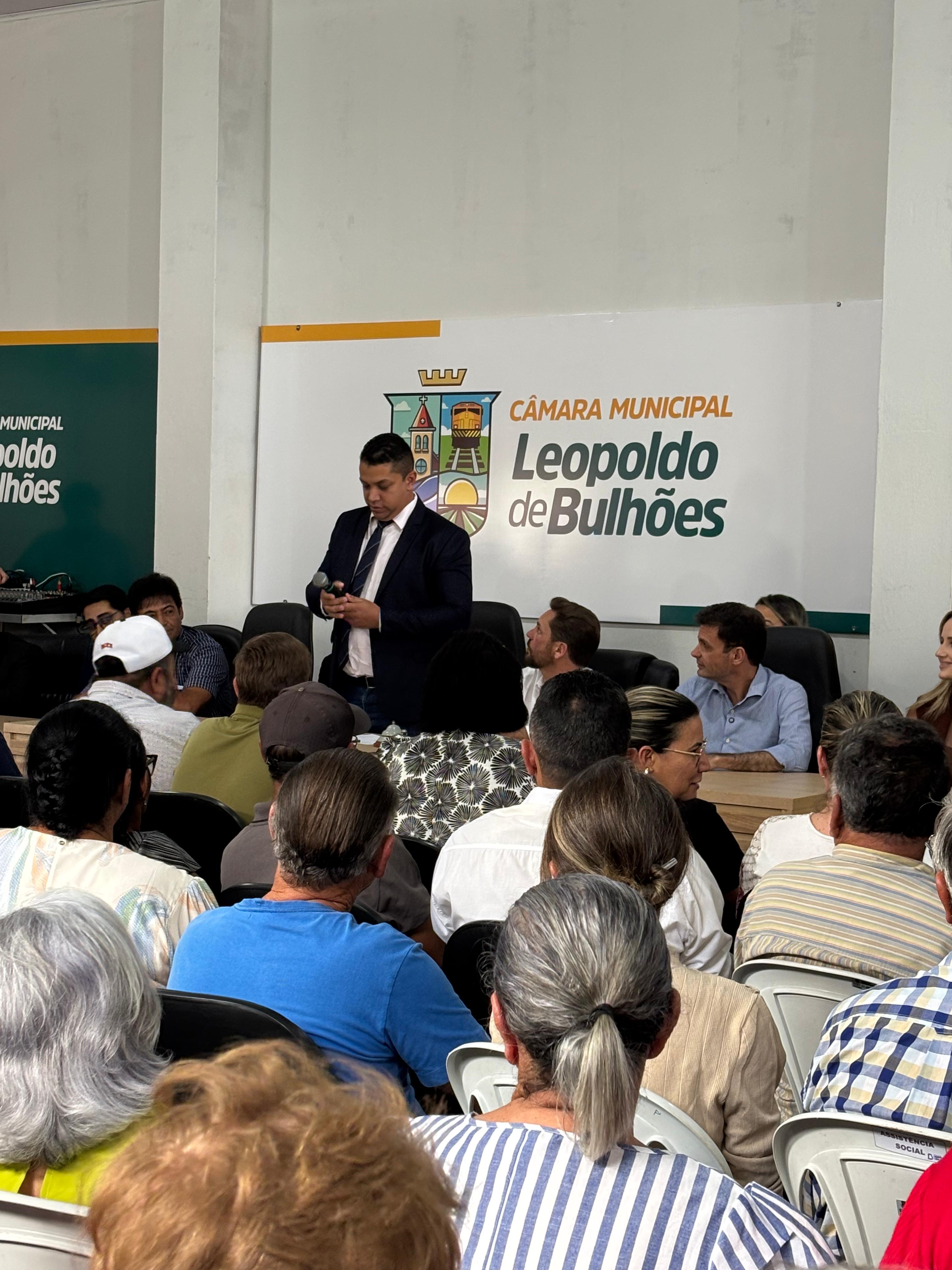 ​ACONTECEU NA CÂMARA MUNICIPAL DE LEOPOLDO DE BULHÕES UMA SESSÃO DA ASSEMBLEIA LEGISLATIVA DO ESTADO