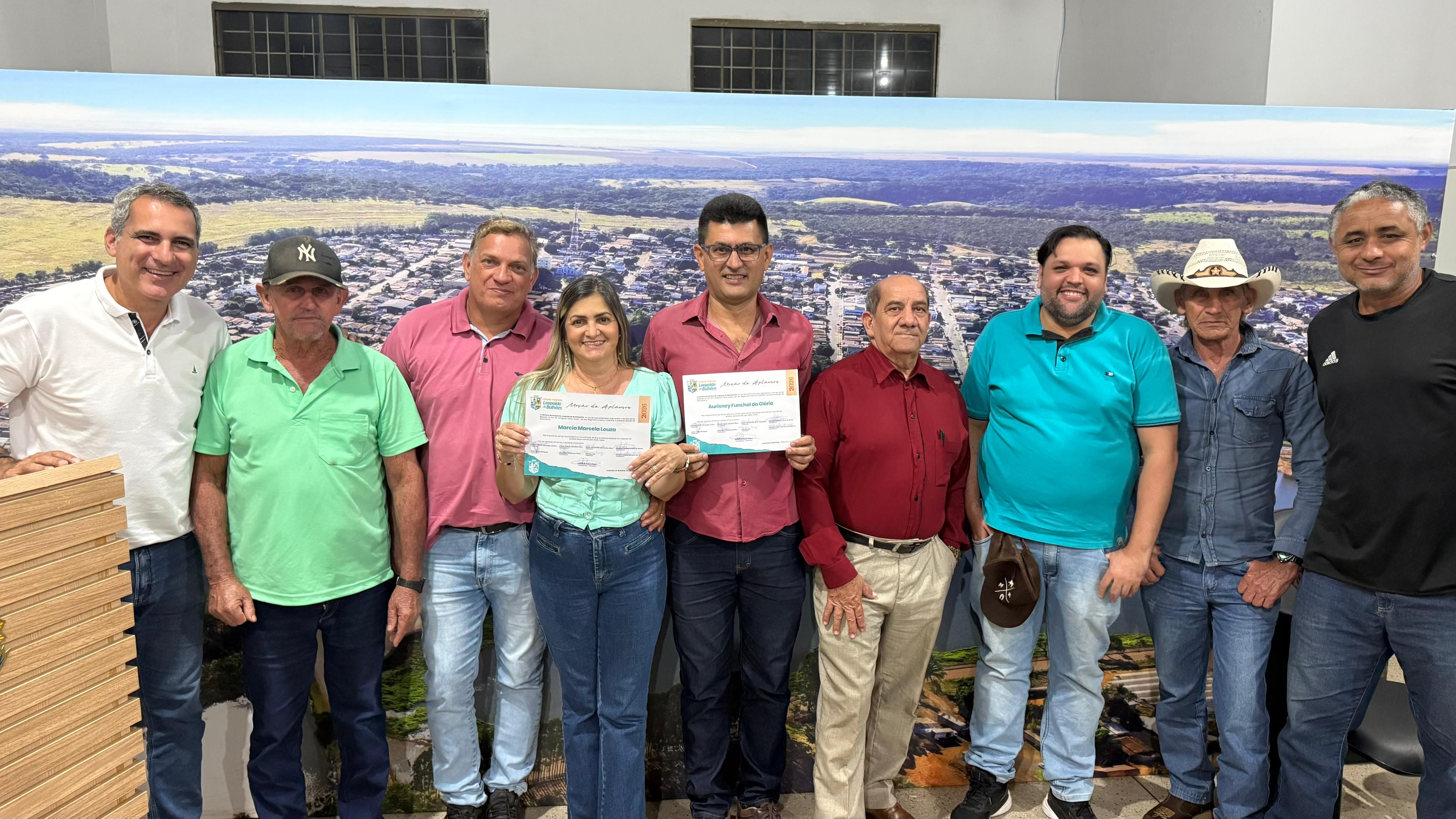 ​JORNALISTAS DE LEOPOLDO DE BULHÕES FORAM HOMENAGEADOS NA CÂMARA MUNICIPAL