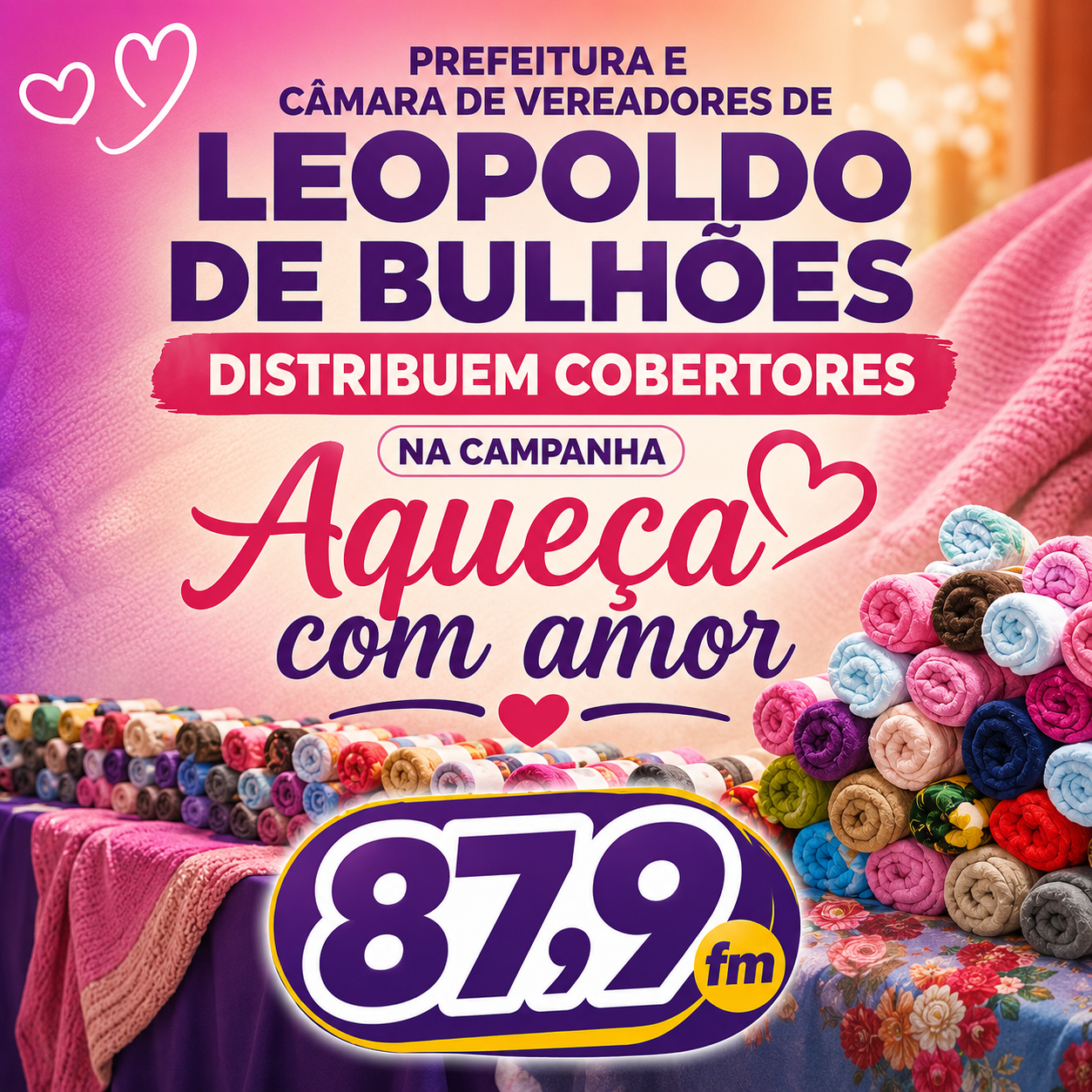 ​PREFEITURA E CÂMARA DE VEREADORES DE LEOPOLDO DE BULHÕES DISTRIBUEM COBERTORES NA CAMPANHA AQUEÇA COM AMOR